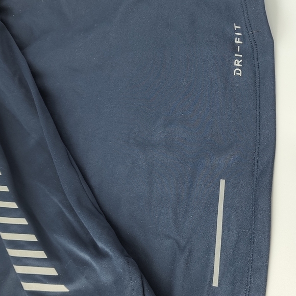 Nike Dri Fit Hooded Long Sleeve Shirt Running Small - Picture 9 of 9